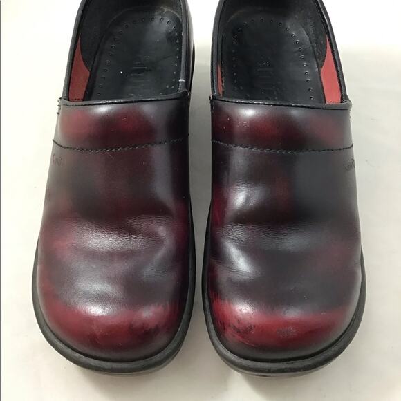 Sanita Professional Women leather Clog Burgundy 40/9us Classic Comfortable - Picture 3 of 8